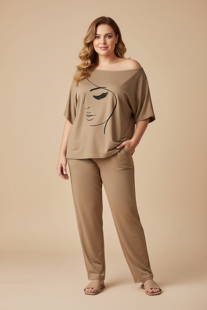 The Sage Top – Model Shot